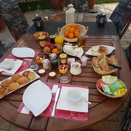Couette-café Les Fruitiers *